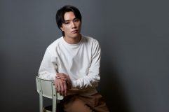 鈴木伸之、歌手デビュー曲「フタリノリ」オフィシャルインタビュー公開