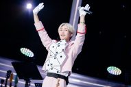 SHINee・ONEW（オンユ）、最新ライブ映像作品のFC限定盤に収録されるドキュメンタリーのダイジェスト映像公開 - 画像一覧（7/9）