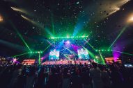 C＆K、2度目の横浜アリーナ公演が大盛況！ GANMIと圧巻コラボ、6メートルの巨大衣装も登場 - 画像一覧（8/11）