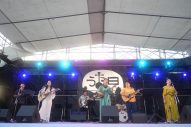 BEGIN、 歌への感謝を届ける3年ぶり野外開催の石垣島『うたの日コンサート』で8,000人が大合唱 - 画像一覧（8/11）