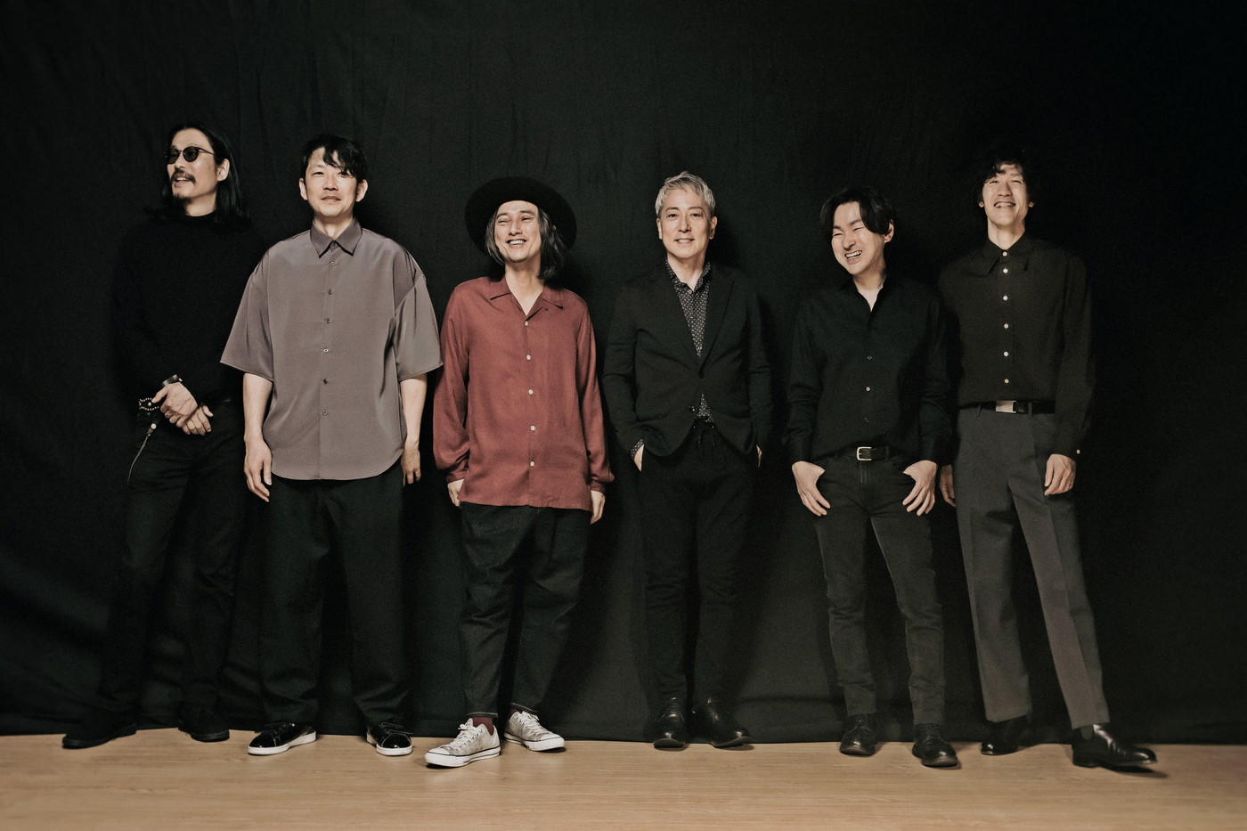 佐野元春、全国ホールツアー『WHERE ARE YOU NOW』演奏曲を収めたライブアルバムを配信リリース