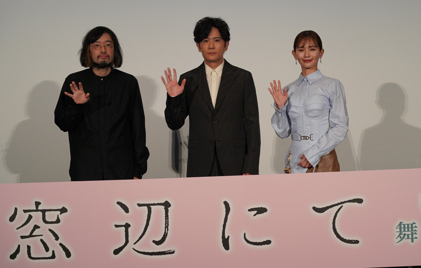 稲垣吾郎、主演映画『窓辺にて』の舞台挨拶で理想の夫婦像を語る！「独り（身）だから、あまり説得力ないよね…」