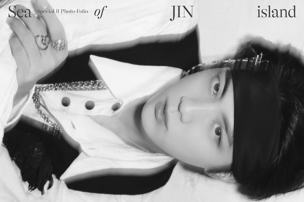 BTS・JIN、『Special 8 Photo-Folio』プレビューイメージを公開。テーマは“海” - 画像一覧（2/3）
