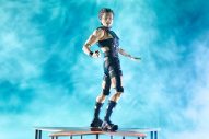 T.M.Revolution、自身のフィギュア発売を記念して“HOT LIMITスーツ”歌唱を披露 - 画像一覧（10/11）