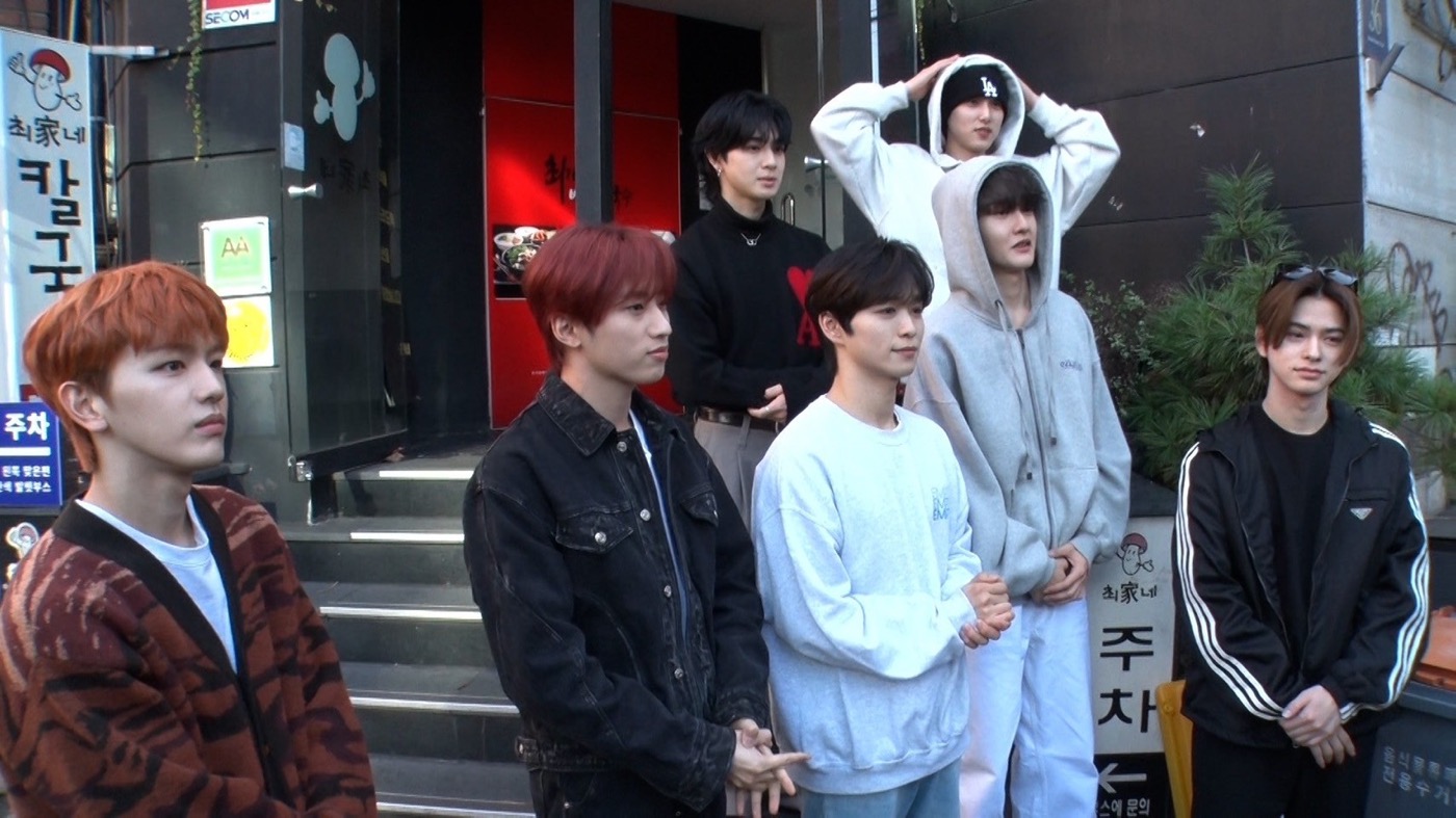 INI 西洸人＆木村柾哉＆池崎理人が『やすとものどこいこ!?』韓国ロケSPに参戦 - 画像一覧（10/20）