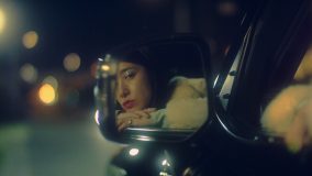GLIM SPANKY「Glitter Illusion」MVを公開！ 松尾レミと学友だった女優・中田クルミが出演
