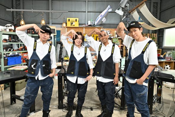 NEWS小山慶一郎＆加藤シゲアキ、Aぇ! group末澤誠也＆草間リチャード敬太と「メンズネイル」作りで悪戦苦闘