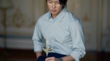 山下智久、モエ・エ・シャンドン メゾンを訪問した様子を収めたSPムービー第2弾公開！タキシード姿も披露 - 画像一覧（3/11）
