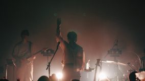 jo0ji、1stワンマンライブ終了直後に「ワークソング」のライブ映像を即時公開