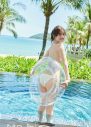 日向坂46佐々木美玲1st写真集よりあらたな水着カット解禁！「タイトルをつけるなら“私のおしり”（笑）！」 - 画像一覧（2/2）