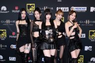 LE SSERAFIM、K-POPガールグループ初の『2024 MTV EMA』単独ステージ披露＆受賞の快挙 - 画像一覧（4/5）