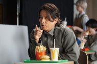 岡田准一がワンカットでダブチ愛を表現！マクドナルド新TVCM『はじめのダブチ』篇公開 - 画像一覧（11/11）