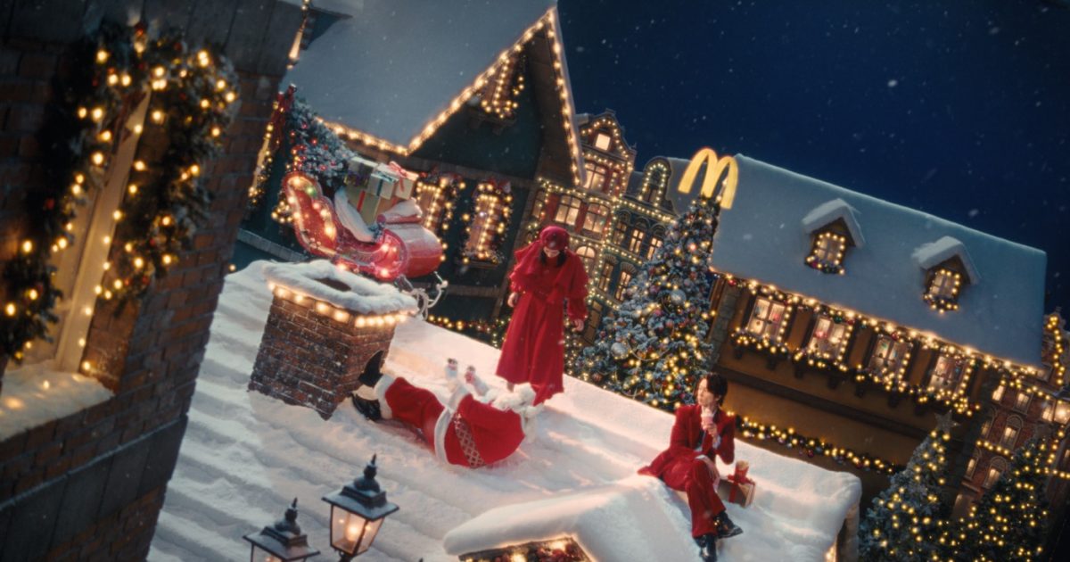 広瀬すず×山下智久が屋根の上で「メリーいちごクリスマス