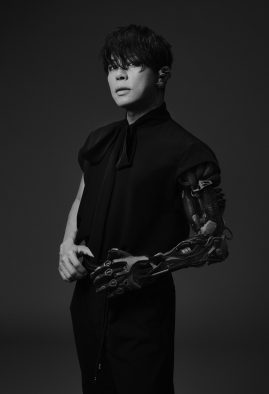 西川貴教 3rdツアー『SINGularity III -VOYAGE-』が映像作品化！「FREEDOM」のライブ映像も公開