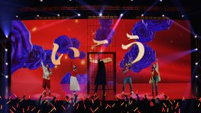 Adoが「年末ジャンボ交響曲」を熱唱！宝くじ80周年 × Ado5周年を記念して豪華コラボが実現