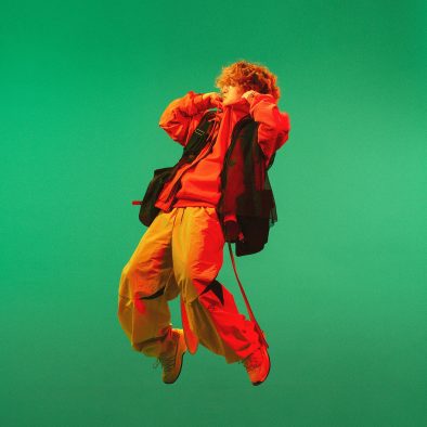 Vaundy、TBS『世界遺産』の新テーマ曲「軌跡」リリース！ロンドン・Abbey Road Studiosでレコーディング