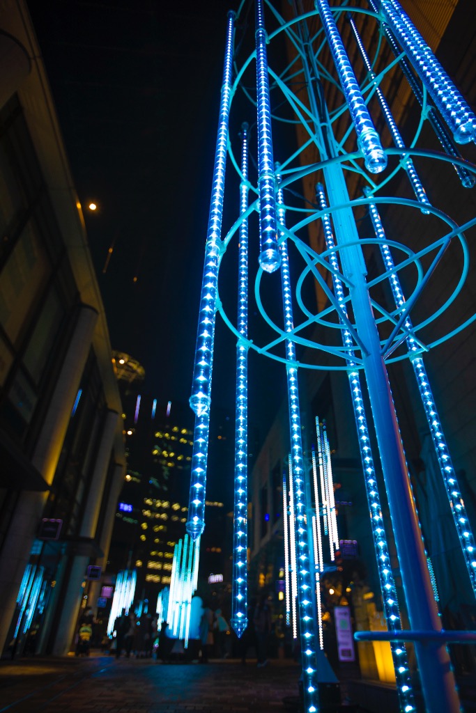 東京・赤坂サカスにて、米津玄師の「Pale Blue」にのせたイルミネーションが公開 - 画像一覧（3/4）