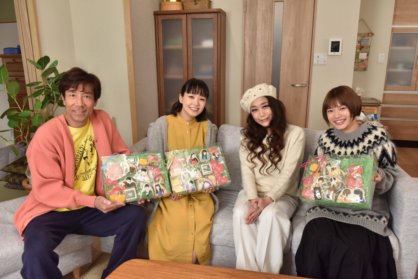 Juju ドラマ 恋です の赤座家を訪問 主演 杉咲花も感激の面持ち The First Times