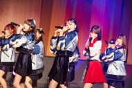 ラストアイドル、「Break a leg!」ヒット祈願で一発ギャグ!? 霜降り明星が配信イベントに降臨 - 画像一覧（13/29）