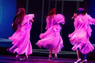 Perfume、MCなし全席着席型のコンセプトライブ『Reframe』が地元・広島で幕！「震えるほど幸せ」 - 画像一覧（10/15）