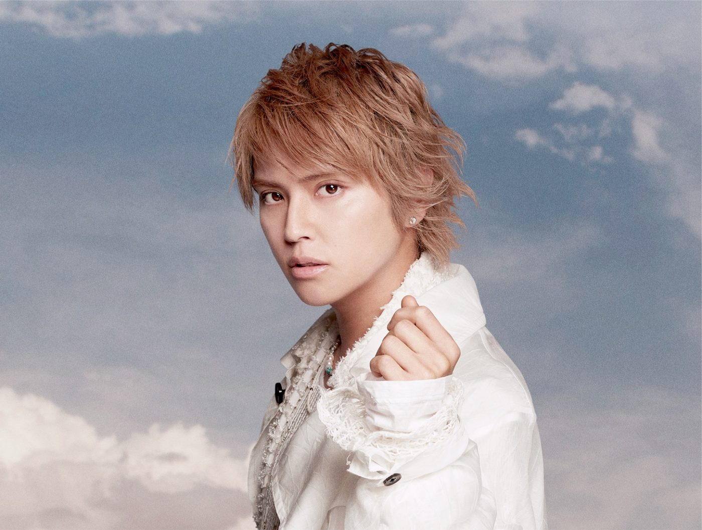 手越祐也、自身の語り下ろしによる1stソロアルバム『NEW FRONTIER』収録曲の全曲解説が公開