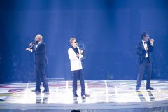Boyz II MenがEXILE ATSUSHIのソロパートにサプライズ出演！ EXILEクリスマスライブのライブレポート
