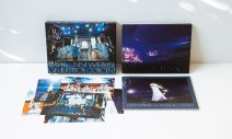 櫻坂46、映像作品『渡邉理佐 卒業コンサート』のパッケージビジュアルを公開 - 画像一覧（5/7）