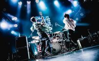 BURNOUT SYNDROMES × FLOW、コラボ曲「I Don’t Wanna Die in the Paradise」配信リリース決定 - 画像一覧（4/5）