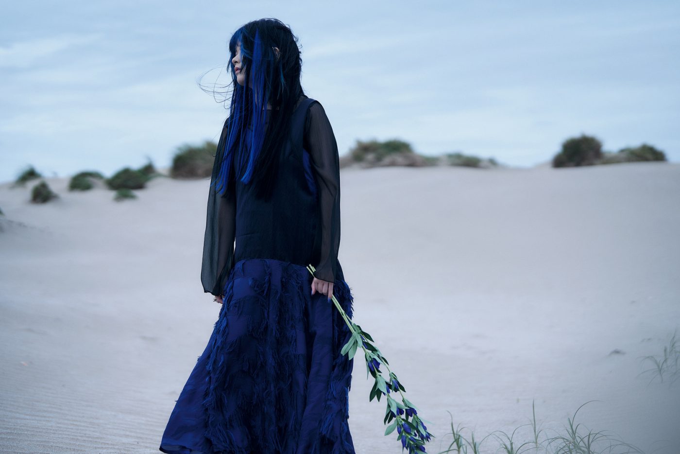 krage × 水野朔対談。アニメ好き同世代の初対面トーク。エンディングテーマ担当、主人公声優担当ふたりが惹かれる『後宮の烏』の世界 - 画像一覧（5/5）