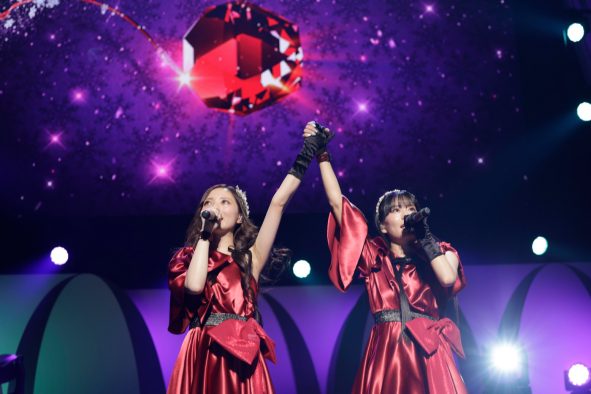 ClariS、冬をコンセプトにしたホールコンサートを開催！ T.M.RevolutionやSPEEDなどのカバーも披露