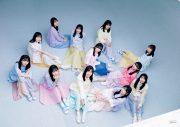 日向坂46、4期生12人が初登場する『B.L.T.2023年2月号』の表紙を公開 - 画像一覧（2/13）