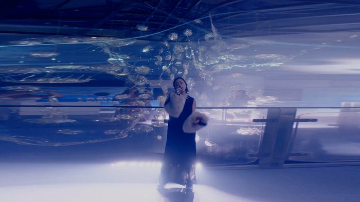 宇多田ヒカル、「Somewhere Near Marseilles ―マルセイユ辺りー」のあらたなパフォーマンスビデオ公開