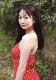 SKE48江籠裕奈、卒業写真集『限りなく、恋だと思う』より紺色レースのランジェリーカット公開