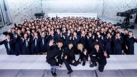 Official髭男dismが、150名の女子中学生と“ガチトーク”
