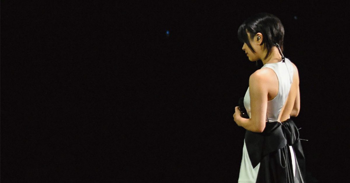 宇多田ヒカル「HIKARU UTADA LIVE CHRONICLES」シリーズ全8タイトルのジャケットクリエイティブ公開 – 画像一覧(8/ ...