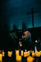 石崎ひゅーい、アルバム『ダイヤモンド』発売日にクリスマスライブを初の教会で開催 - 画像一覧（1/4）