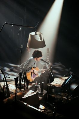[Alexandros]・川上洋平、初のソロライブが大盛況！「これだったらあと4日間くらいできるんじゃないかな」