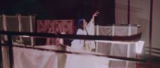 女王蜂、新曲「犬姫」MV公開！ 津田健次郎×女王蜂が能楽堂を舞台にストーリーを展開 - 画像一覧（3/13）