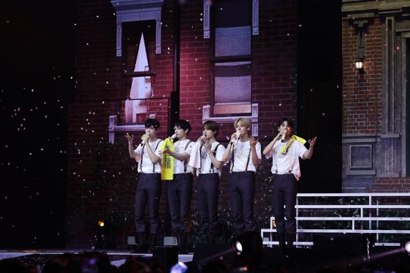 TOMORROW X TOGETHER、3rdファンライブ『MOA X TOGETHER』開催！ ライブレポート到着