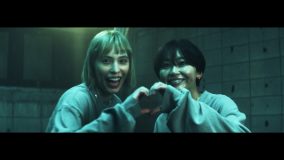 chelmico、tofubeatsと初共作した新曲「Meidaimae」MV完成「迫真の演技見て！」