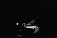坂本龍一、特番『Playing the Piano in NHK & Behind the Scenes』放送決定 - 画像一覧（1/2）