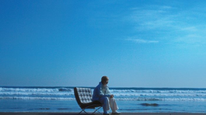 佐藤千亜妃、宇多田ヒカル 「Automatic」をサンプリングした楽曲「タイムマシーン」のMV公開