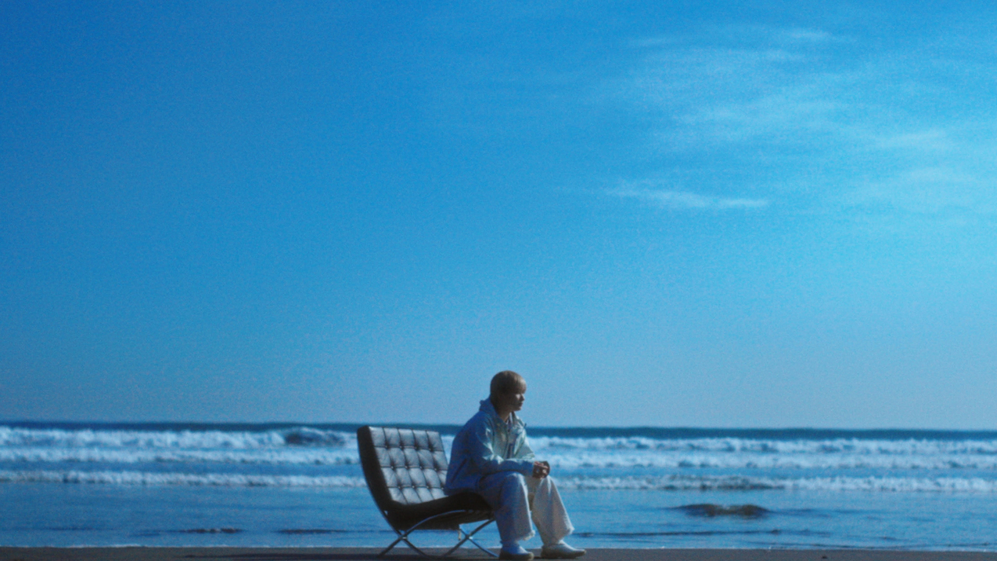 佐藤千亜妃、宇多田ヒカル 「Automatic」をサンプリングした楽曲「タイムマシーン」のMV公開