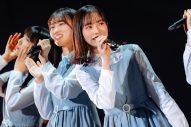 日向坂46、初の4期生単独公演『おもてなし会』を開催。“声出し解禁”ライブにファン大歓声 - 画像一覧（9/26）
