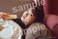宮田愛萌、日向坂46卒業挨拶で着用したドレスをSHIBUYA TSUTAYAにて展示 - 画像一覧（2/5）