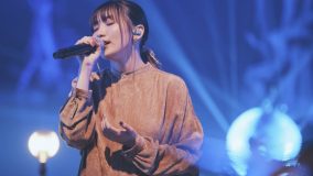 幾田りら、1stアルバム『Sketch』収録曲「スパークル」のライブ映像を公開