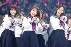 乃木坂46、秋元真夏の卒業コンサートに1万2000人来場。「生まれ変わっても絶対に乃木坂になりたい」