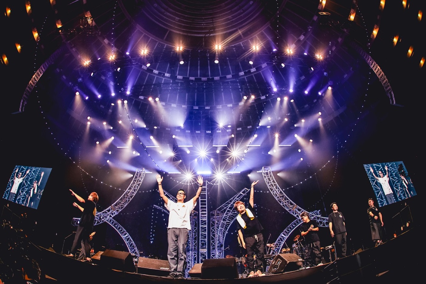 コブクロ、東阪限定SPECIAL LIVEを完走。全国ツアー開催発表も