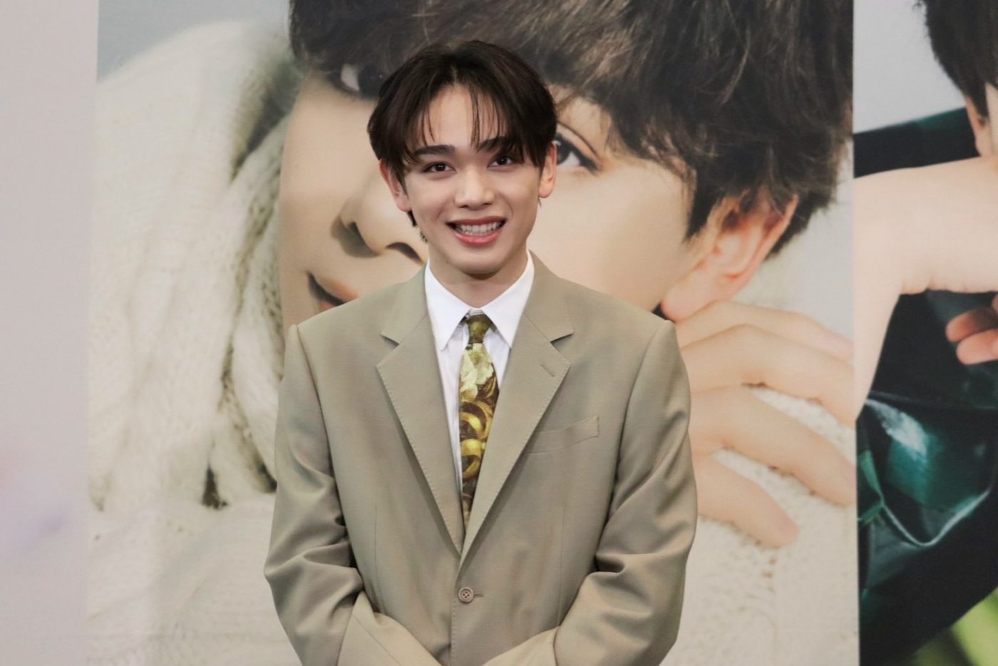 宮世琉弥、春の桜や夏のひまわりなど“季節のアイコン”になりきったカレンダー発売！ 「ビジュが良いです！」 - 画像一覧（4/6）