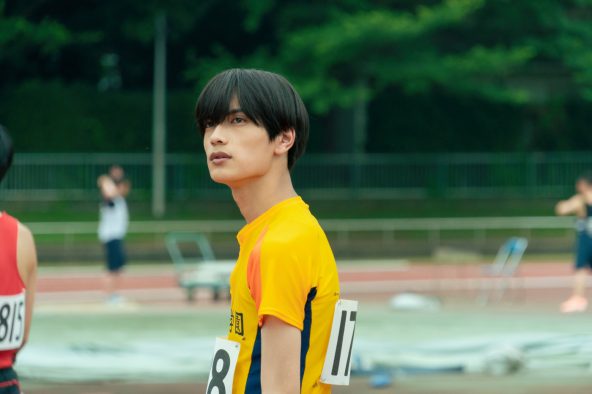 なにわ男子・高橋恭平、本格的な陸上練習映像に挑む！ 『なのに、千輝くんが甘すぎる。』メイキング映像＆カット公開